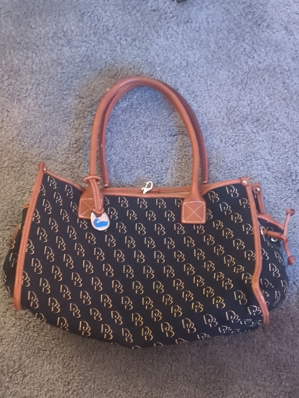 Dooney & Bourke Bag